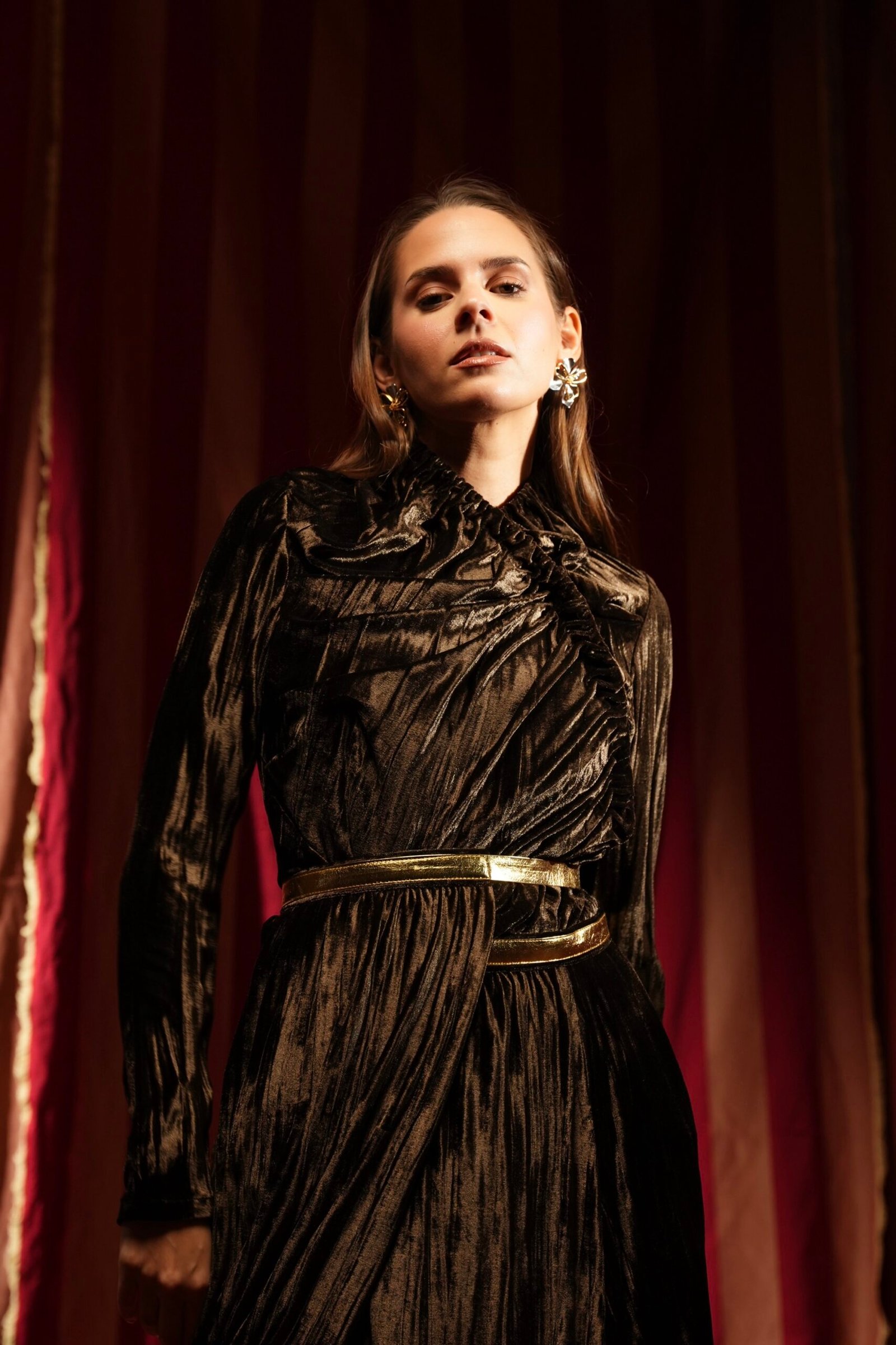 Golden wrinkled kaftan - Image 2